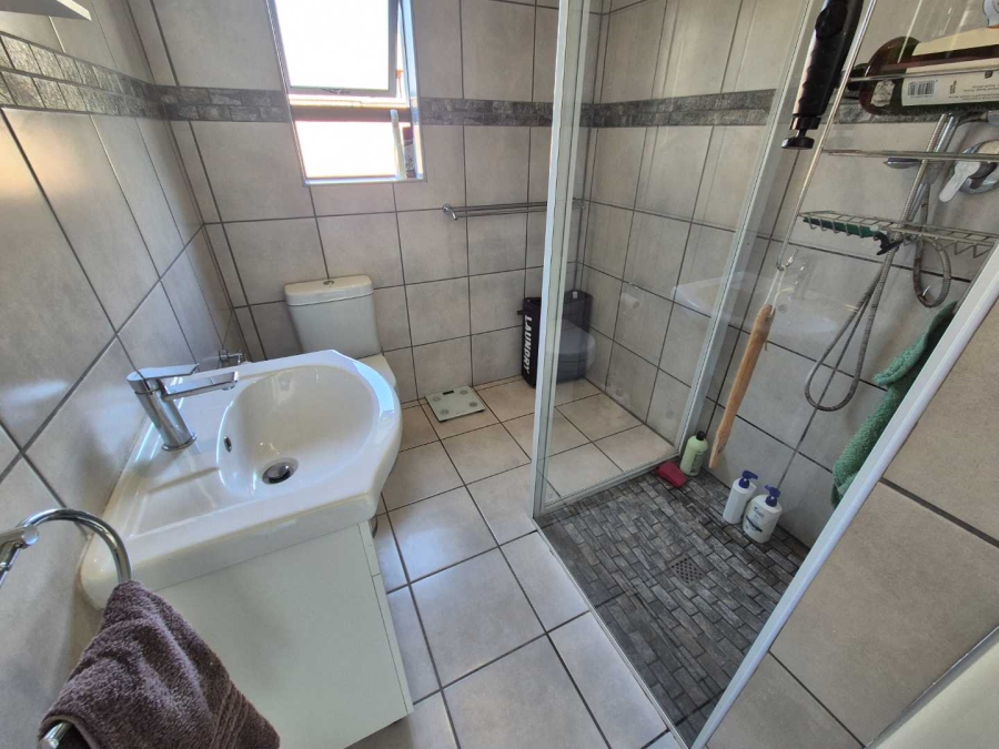 2 Bedroom Property for Sale in Island View Western Cape